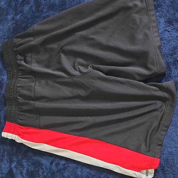 Adidas, Large, Black, White and Grey - Picture 3 of 3